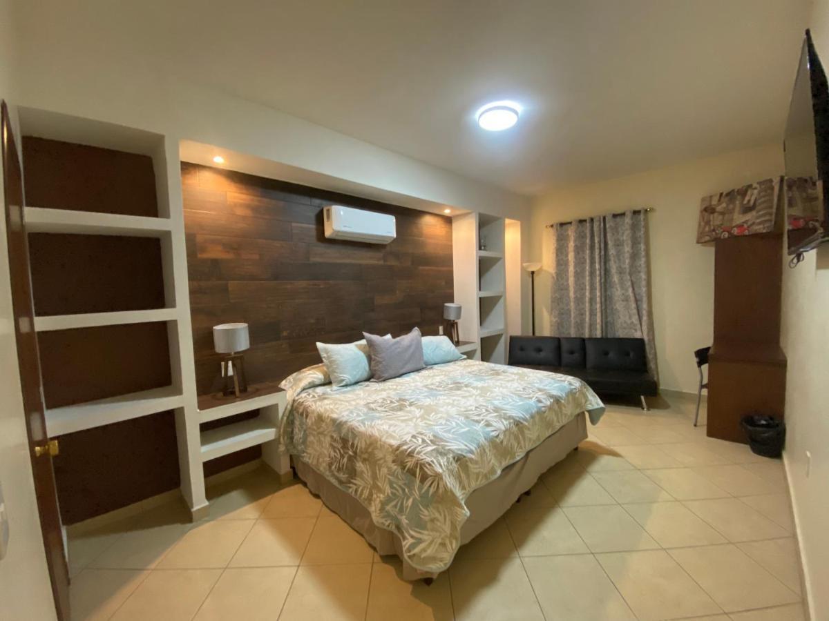 Hotel Real San Javier Сан-Хуан-де-лос-Лагос Экстерьер фото